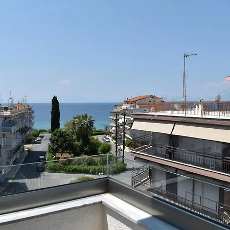 Sea View Luxury Apartment In Nea Kallikratia. Nea Kallikrateia Exterior foto
